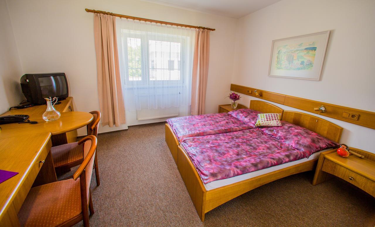Hotel Veba Broumov Εξωτερικό φωτογραφία